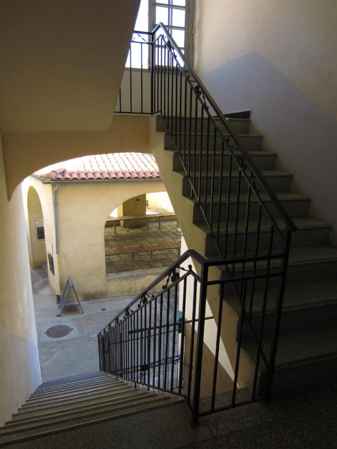 Hotel Du Centre Calvi  Buitenkant foto